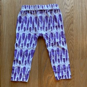 COPY - Stylish 12-18 month Kate Quinn Organic leggings - used